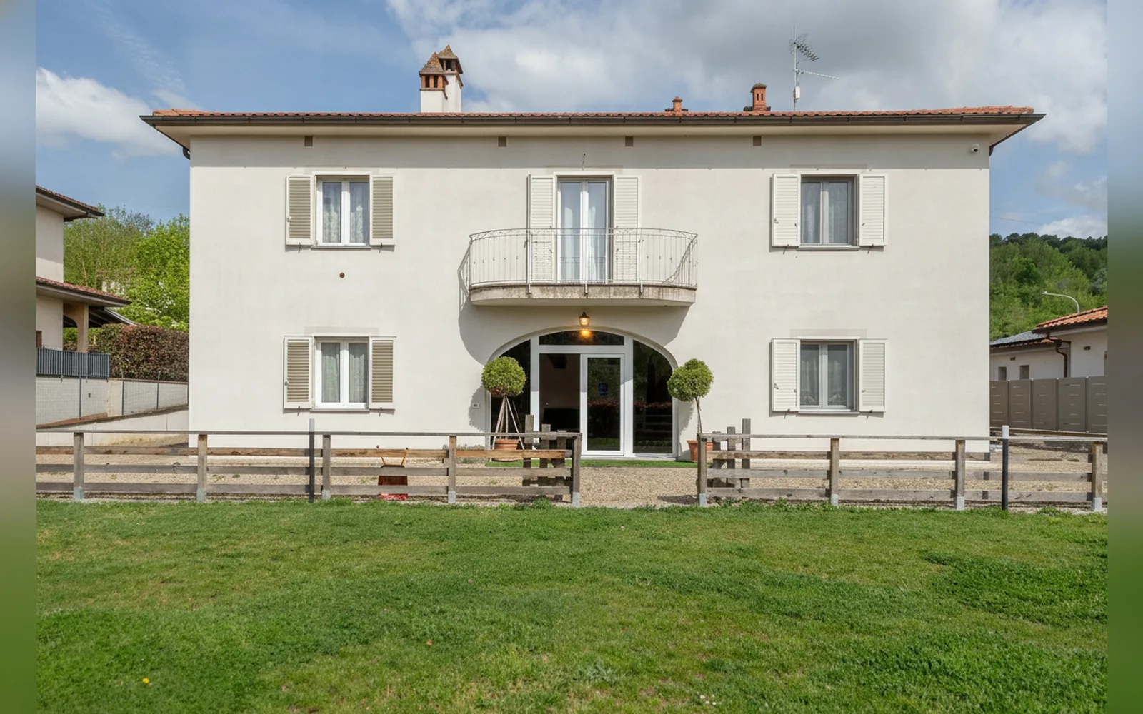 Esterni di Cetinale Apartments, Cavriglia (Toscana) (foto 1)